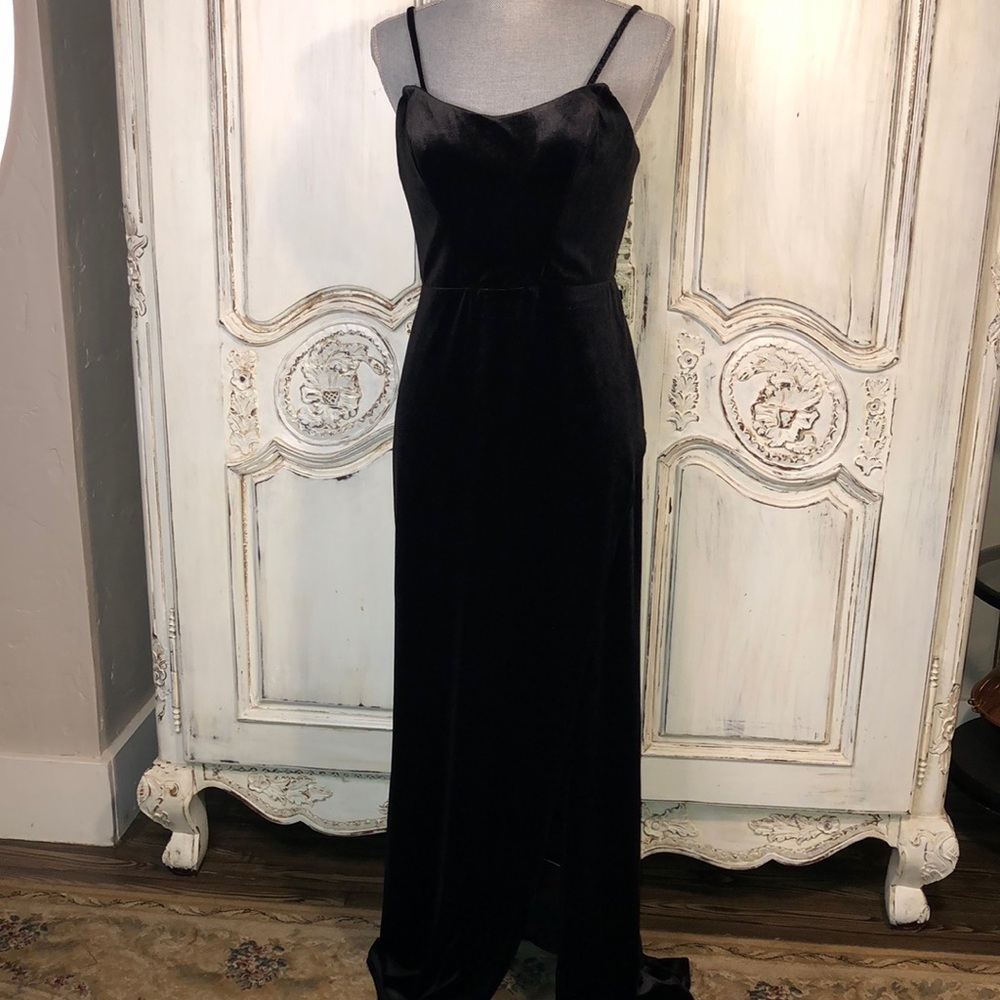 AZAZIE Beautiful Black Velvet High Front Leg Slit Optional Removable Straps S/C